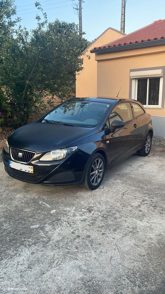 Seat Ibiza 2010 photo 2