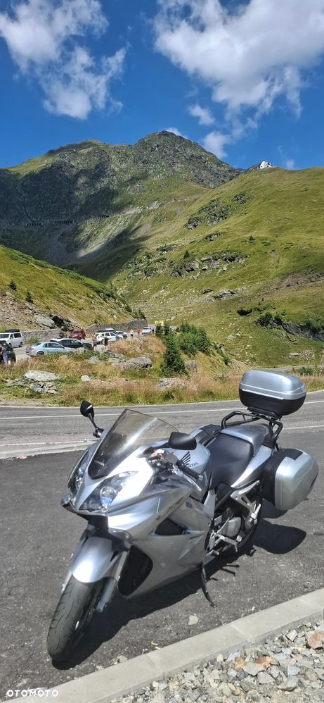 Honda VFR - 5