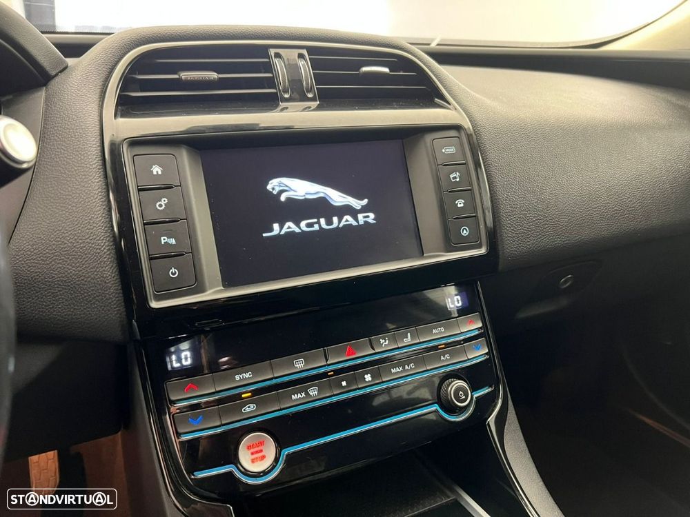 Jaguar XE 2.0 D Prestige Aut. - 7