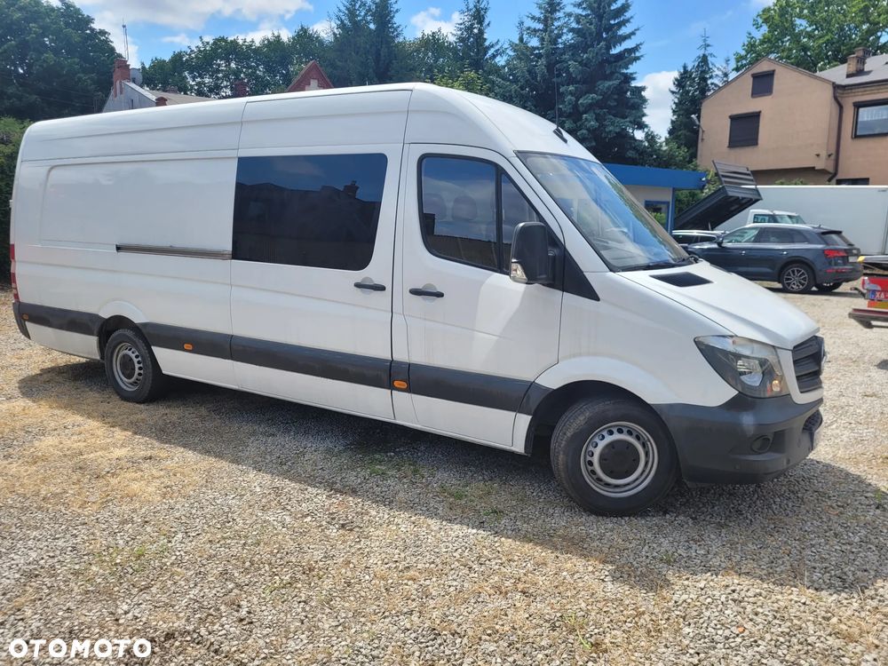 Mercedes-Benz Sprinter - 1