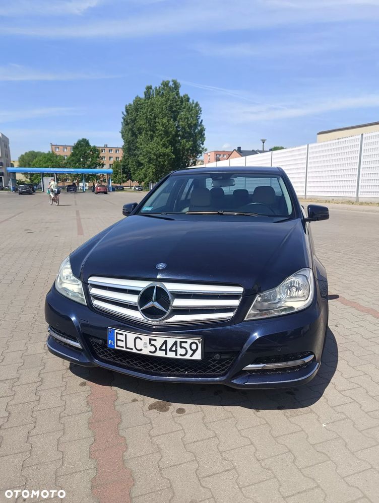 Mercedes-Benz Klasa C 180 CGI BlueEFFICIENCY Elegance - 1