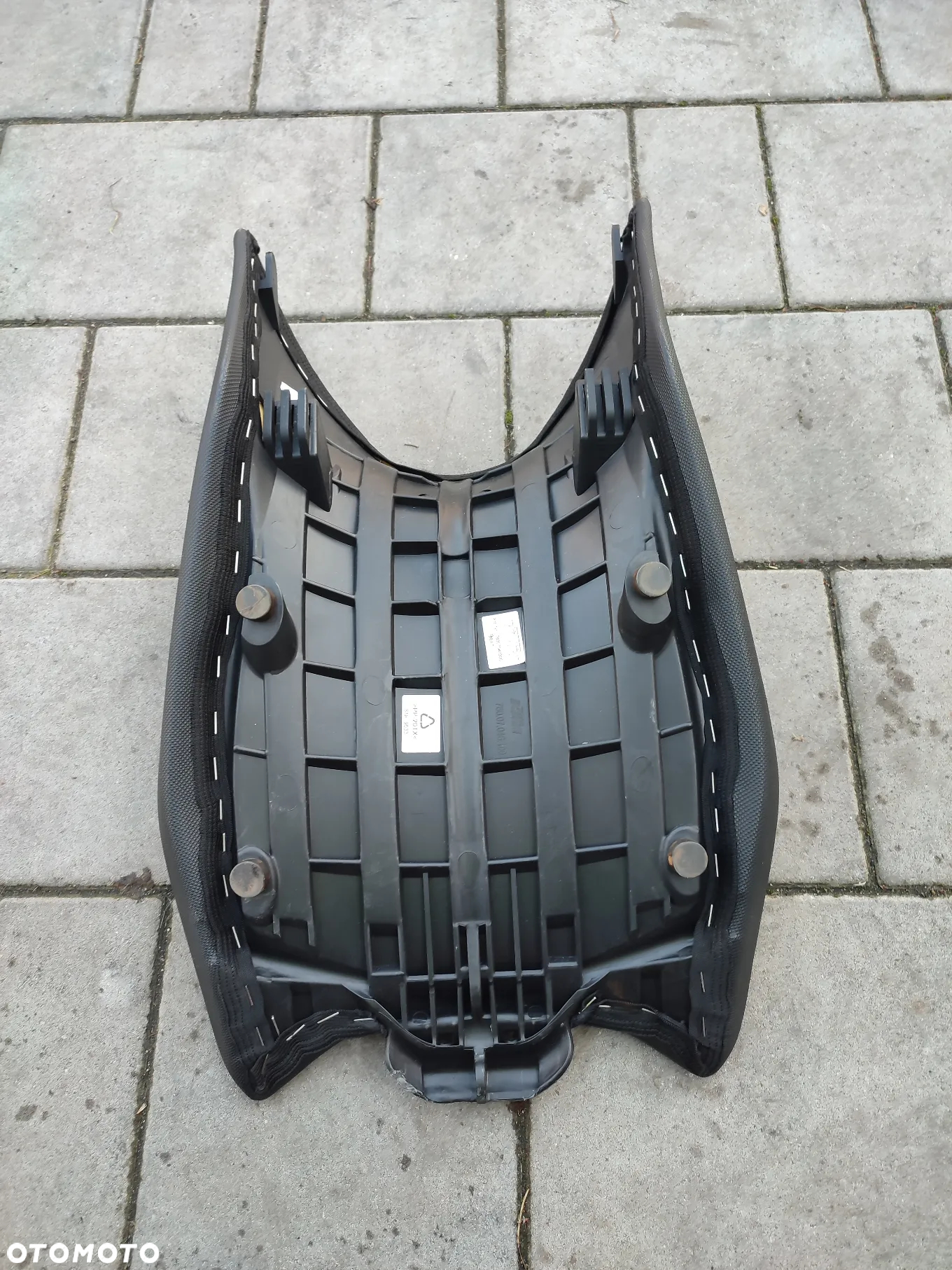 Siedzenie, fotel przód, kanapa kierowcy KTM 690 Duke - 17