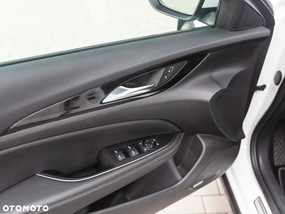 Opel Insignia 2.0 BiTurbo 4x4 Exclusive - 21