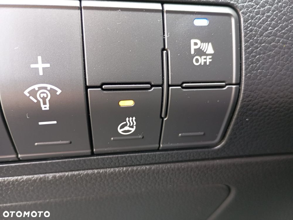 Hyundai i30 i30cw 1.4 Fifa World Cup Edition - 12