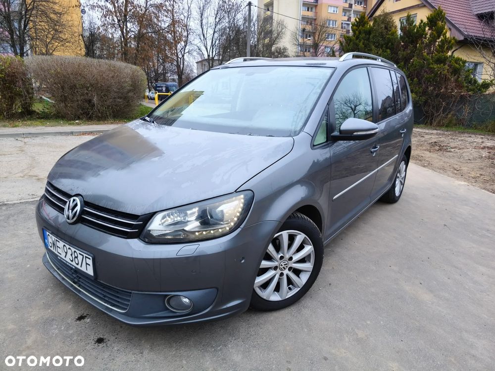 Volkswagen Touran - 1