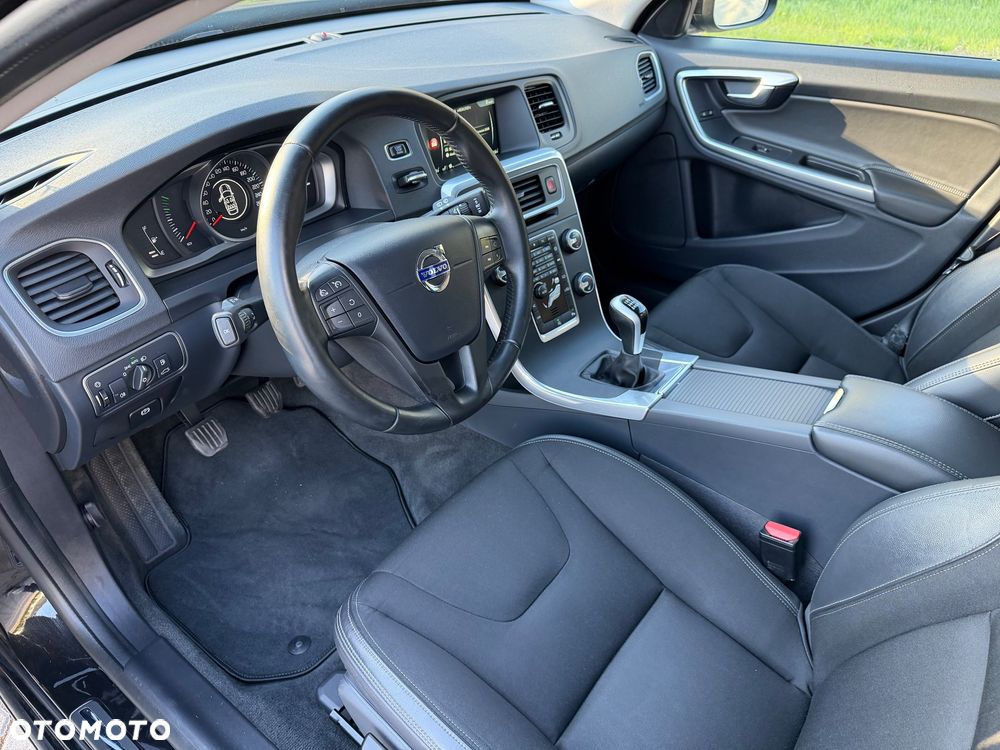 Volvo V60 - 14