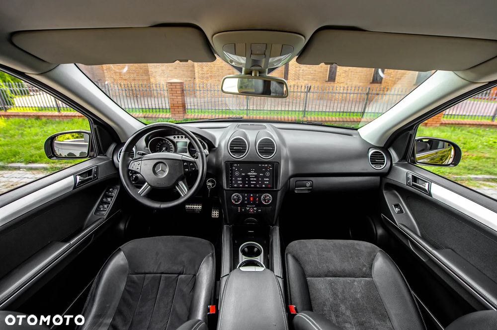 Mercedes-Benz ML 280 CDI 4Matic 7G-TRONIC Edition 10 - 28