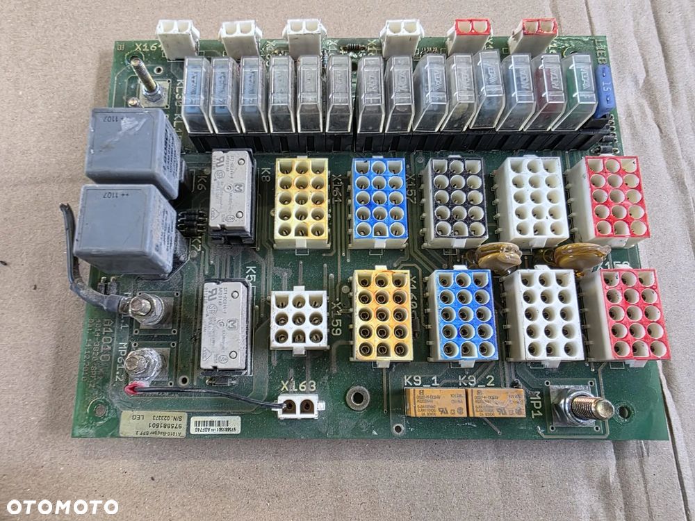 Główna płyta bezpieczników A1010 Liebherr R944C LC Litronic - 1