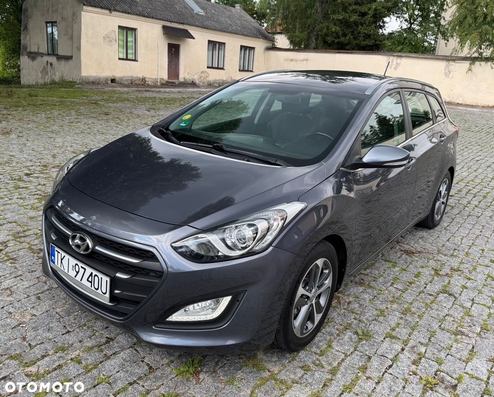 Hyundai i30 blue 1.6 CRDi Classic Navigation - 9