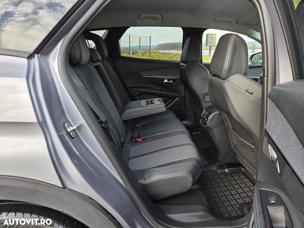 Peugeot 3008 PureTech 130 Stop & Start GPF EAT8 Allure - 27