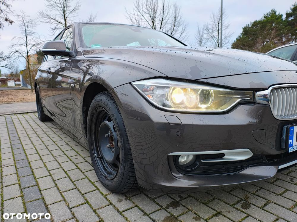 BMW Seria 3 320d Sport-Aut Modern Line - 13