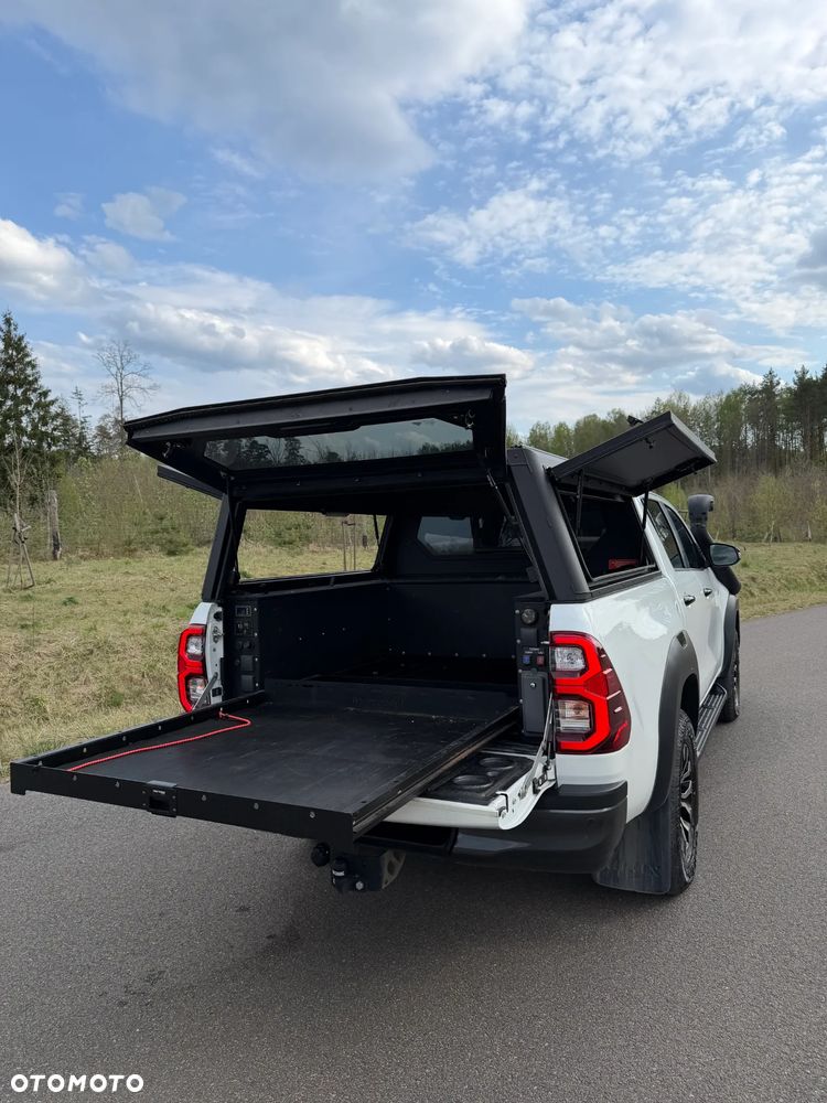 Toyota Hilux 2.8 D-4D Double Cab GR Sport 4x4 - 4