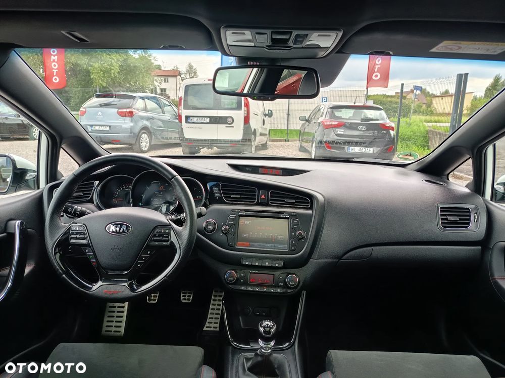 Kia Ceed 1.6 T-GDI GT - 20