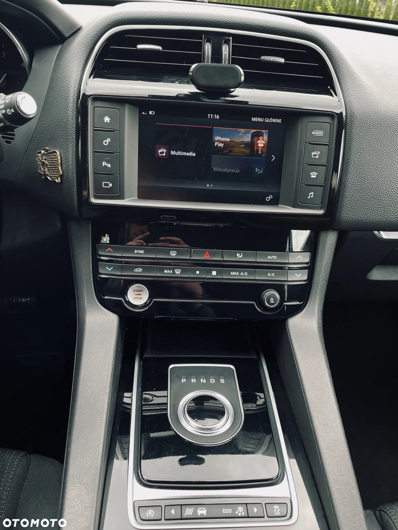 Jaguar F-Pace - 12