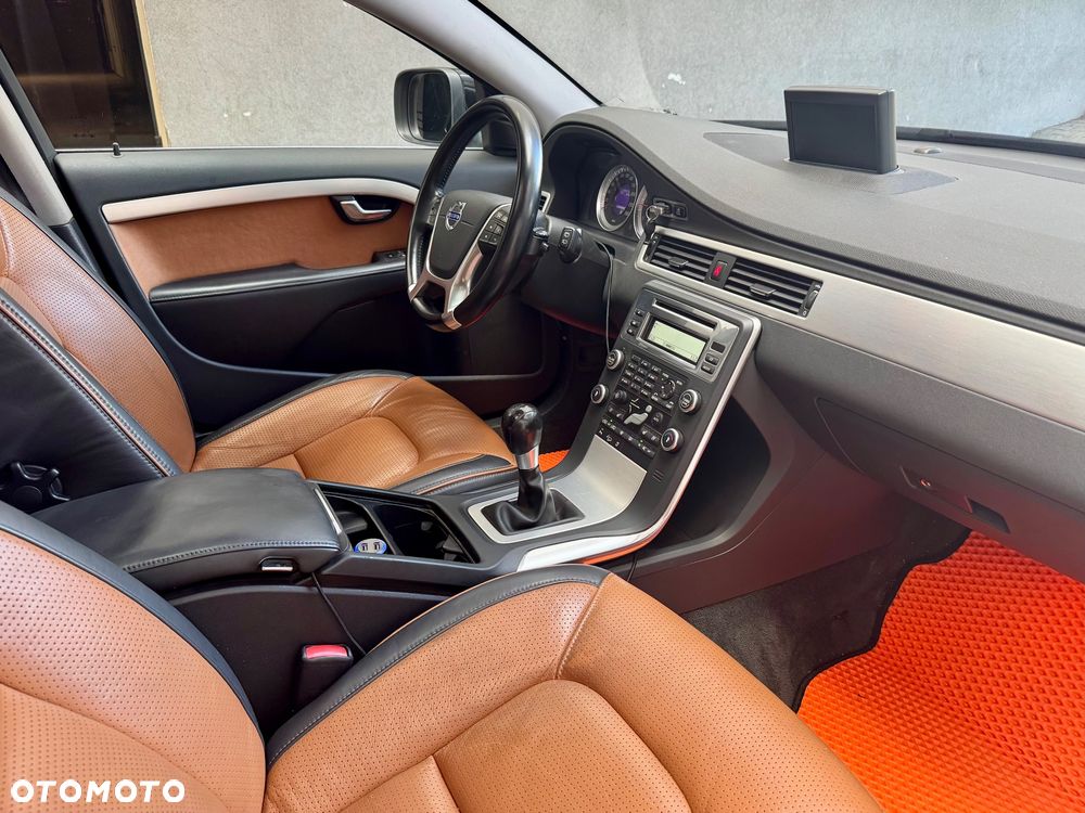 Volvo XC 70 - 31