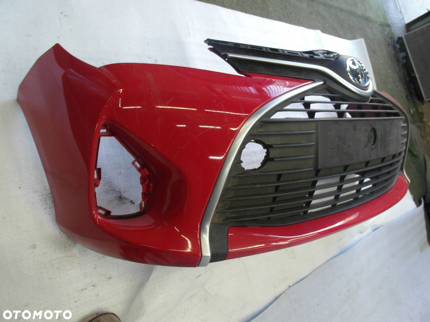 TOYOTA YARIS III LIFT Z GRILEM HYBRYDA ZDERZAK PRZEDNI PRZÓD NR70 - 2