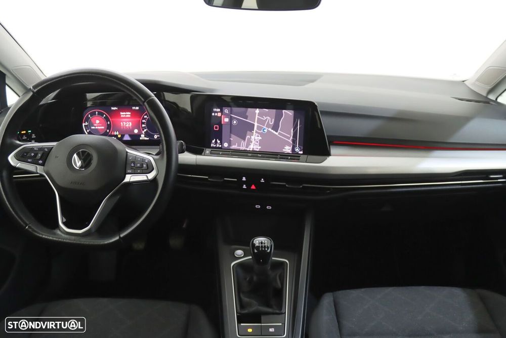 VW Golf Variant 2.0 TDi SCR Life - 7