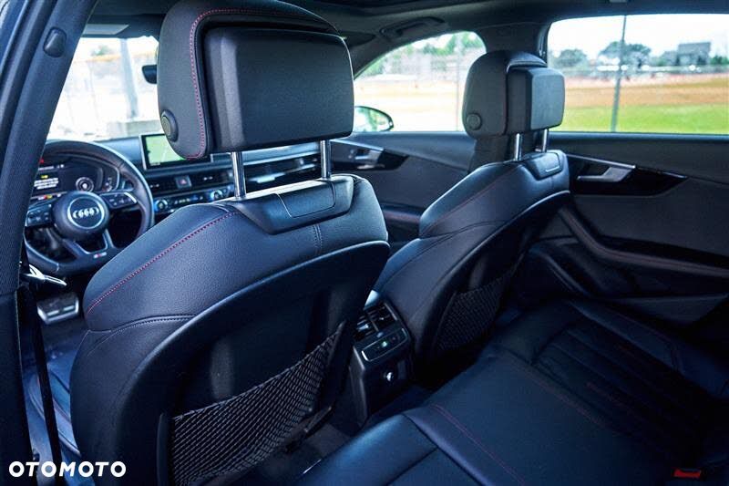 Audi A4 Limousine - 14