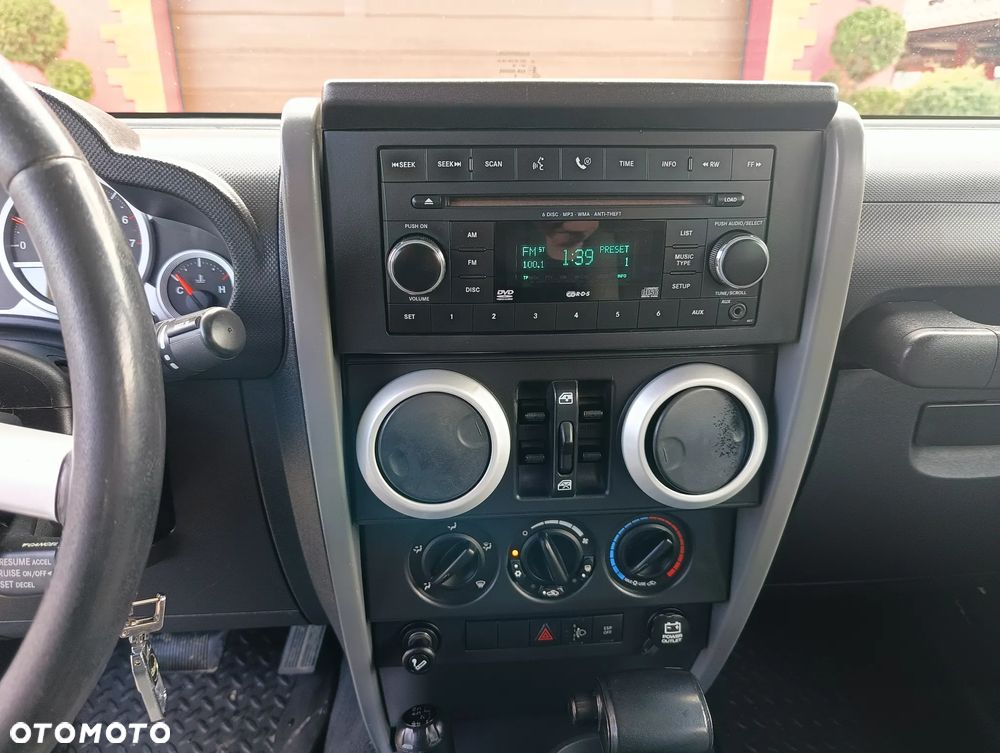 Jeep Wrangler Unlimited 3.8 Automatik Sahara - 27