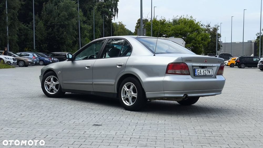 Mitsubishi Galant 2.5 V6 - 3