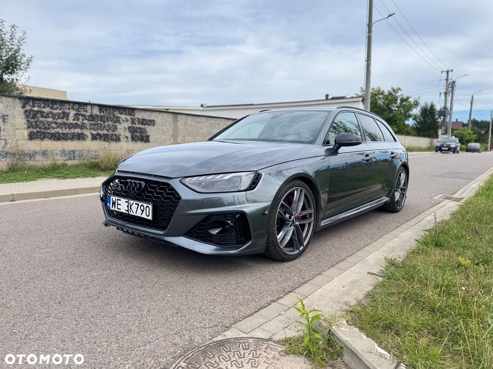 Audi RS4 Avant 2.9 TFSI Quattro Tiptr - 2