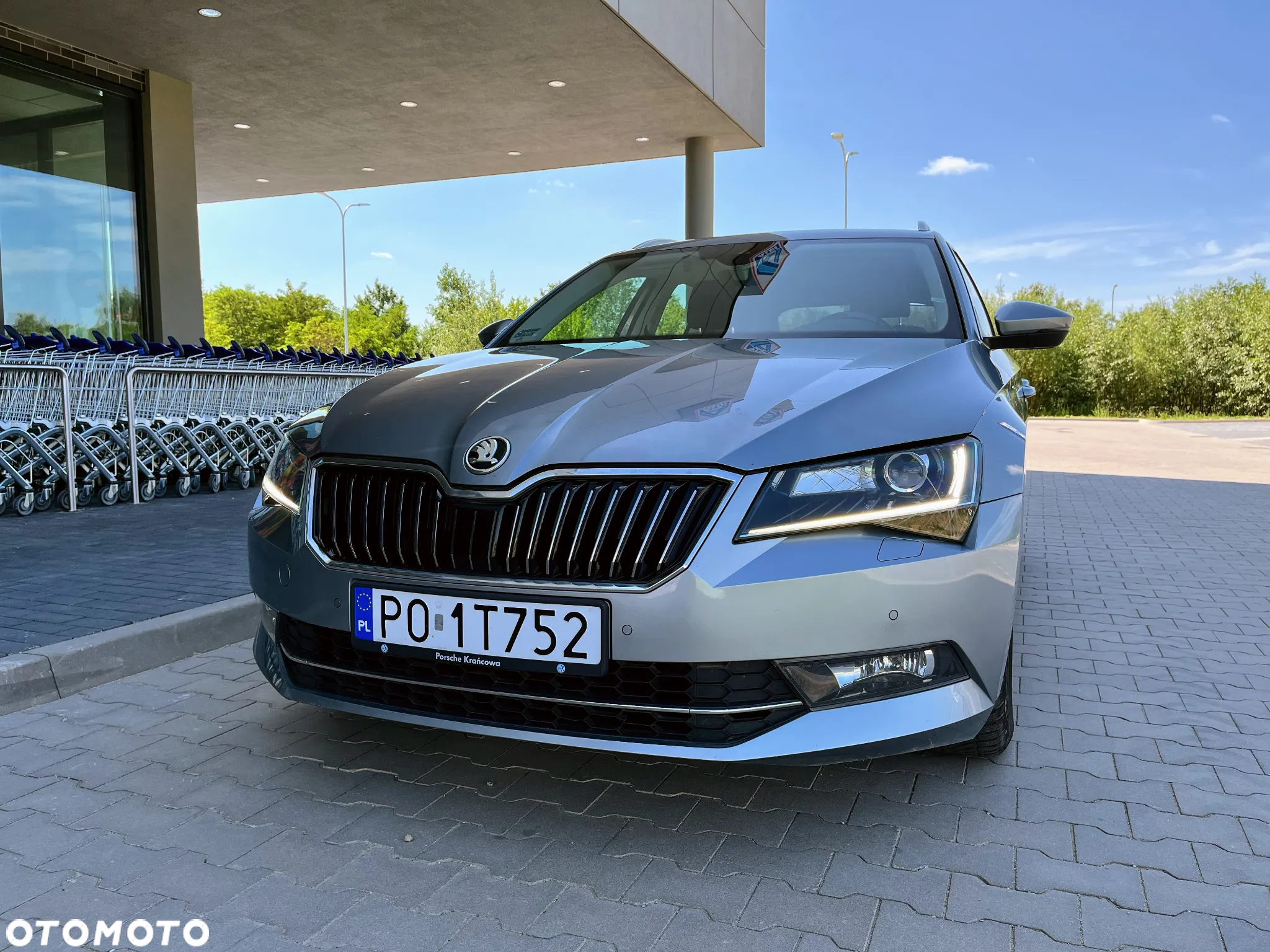 Skoda Superb 1.6 TDI Ambition DSG - 30