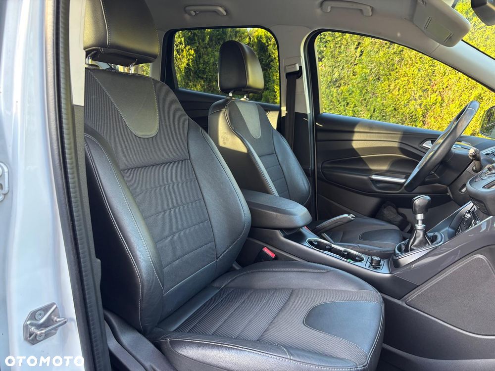 Ford Kuga 2.0 TDCi 4x4 Titanium - 7