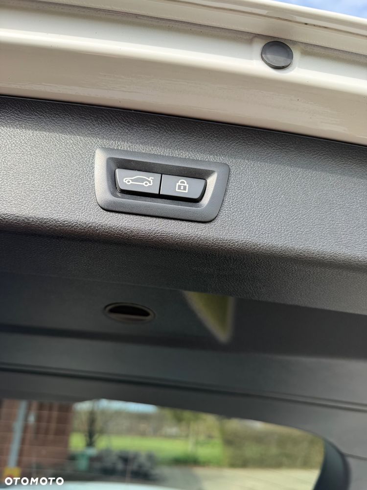 BMW Seria 5 540d xDrive M Sport sport - 28