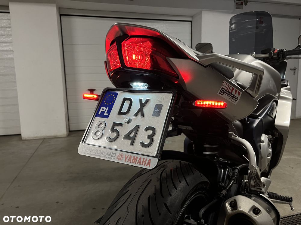 Yamaha FZ - 13