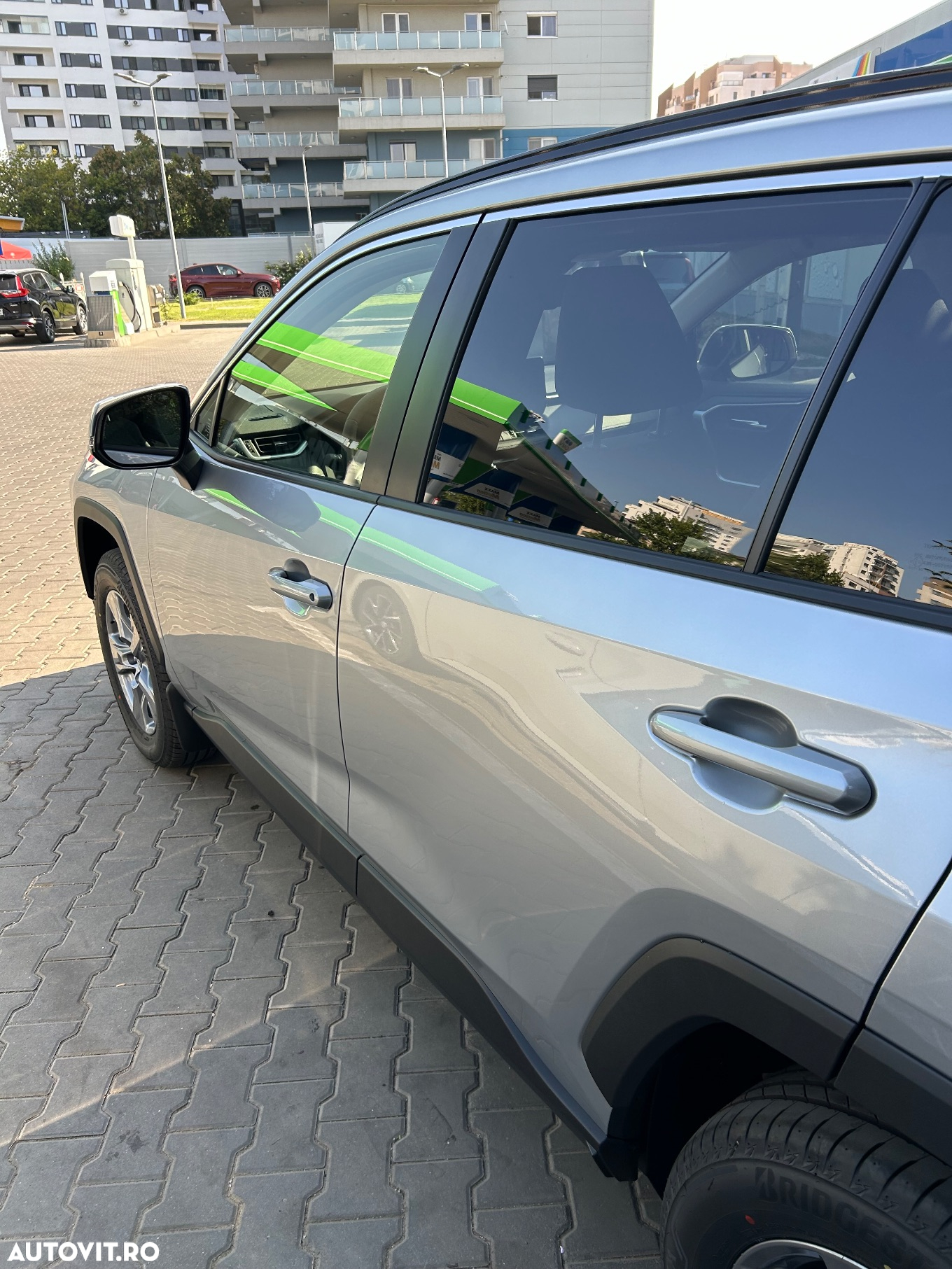 Toyota RAV4 - 9