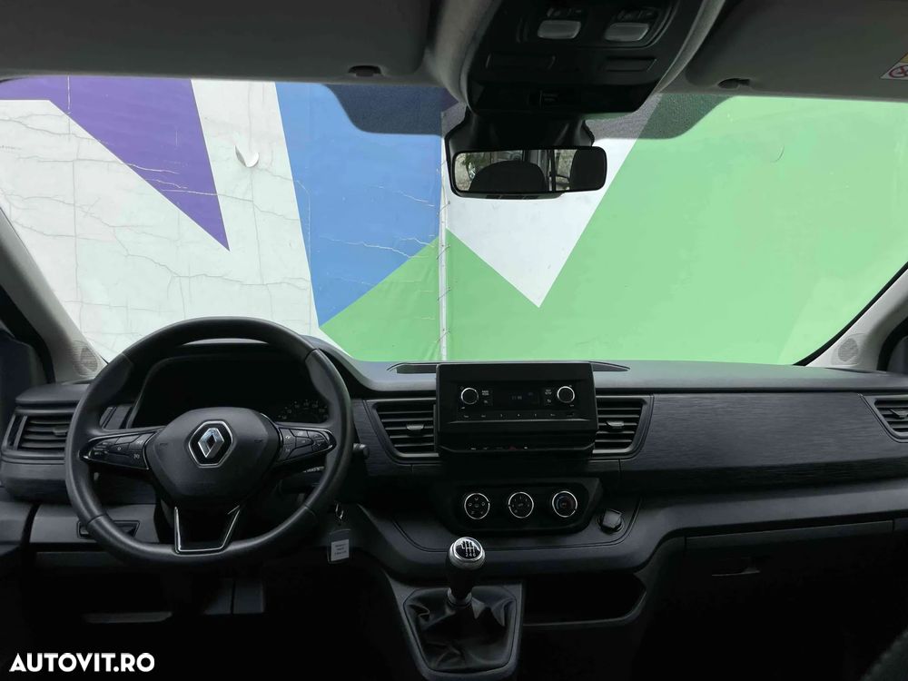 Renault Trafic - 15