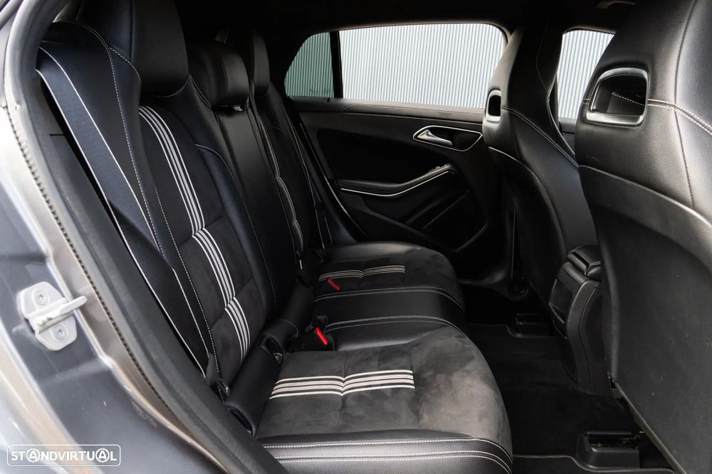 Mercedes-Benz CLA 180 d Shooting Brake AMG Line - 29