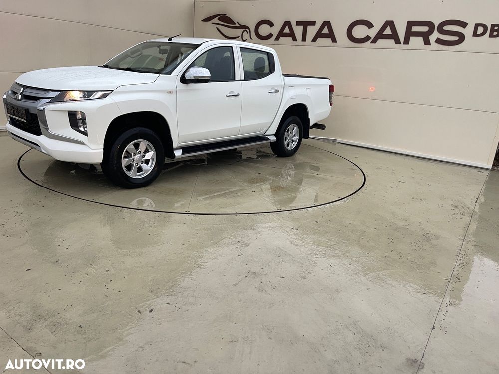 Mitsubishi L200 Double Cab 2.2 DI-D M/T Intense - 5