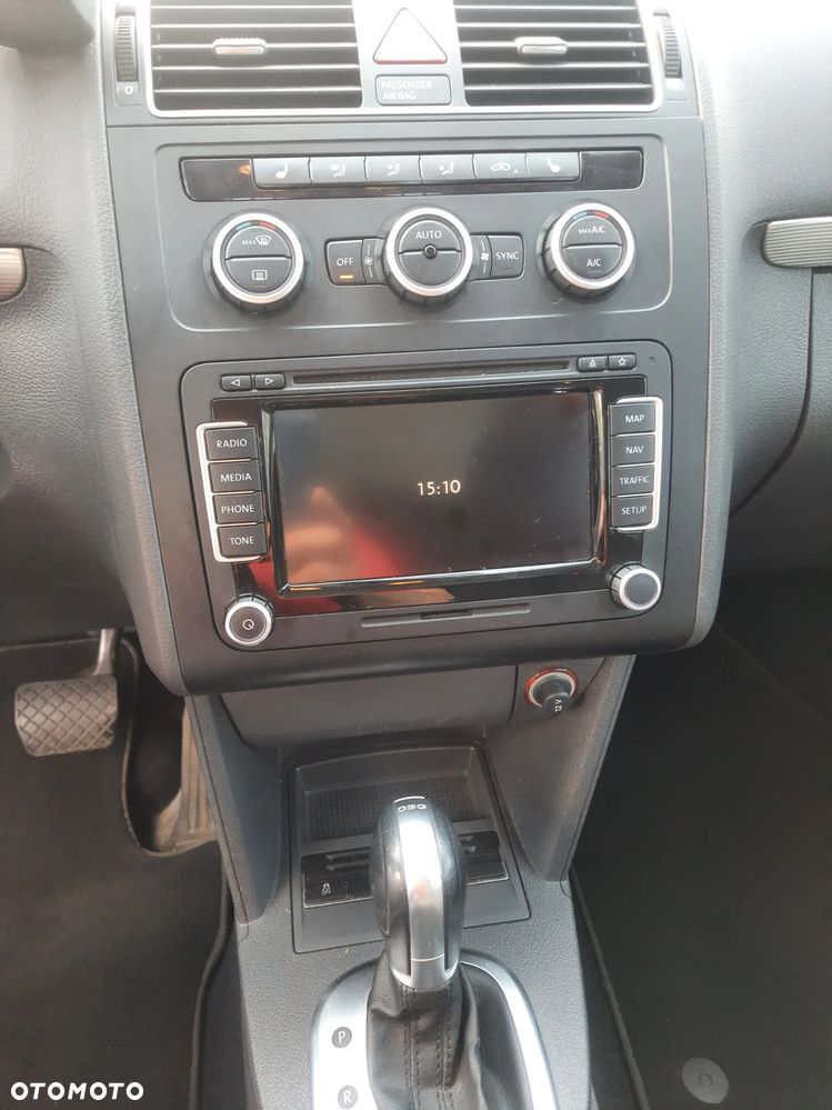 Volkswagen Touran 2.0 TDI DPF DSG Highline - 10