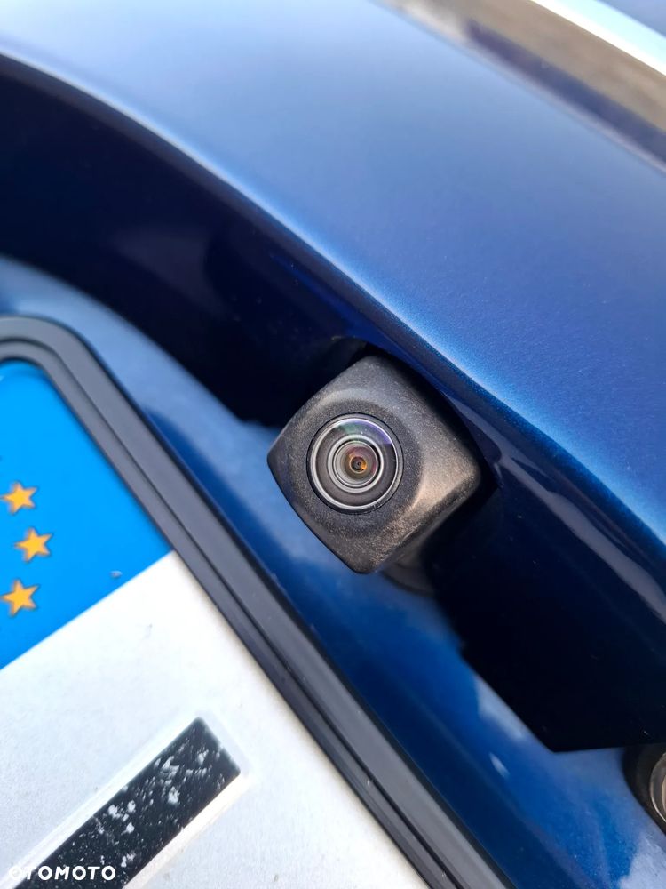 Toyota Avensis 1.8 Premium - 9