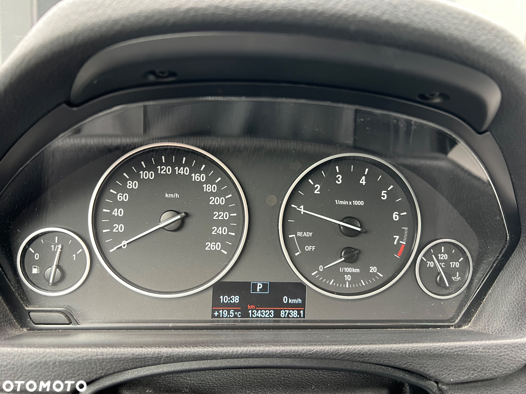 BMW Seria 3 320i - 11