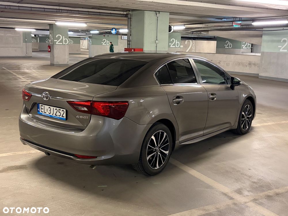 Toyota Avensis 2.0 D-4D Prestige - 10