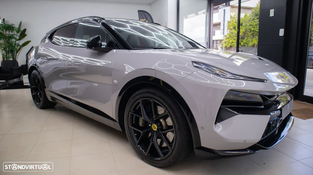 Lotus Eletre 600 - 4