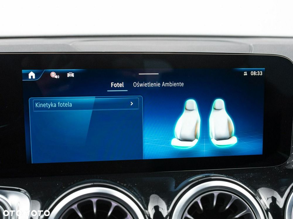 Mercedes-Benz GLB 200 d 4-Matic AMG Line 8G-DCT - 20