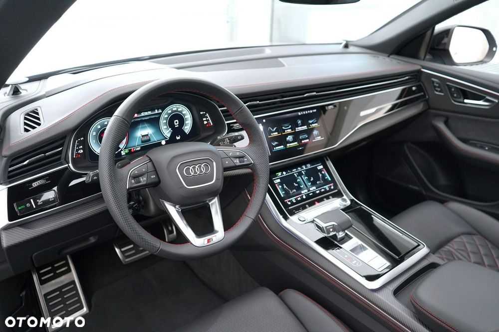 Audi Q8 - 18