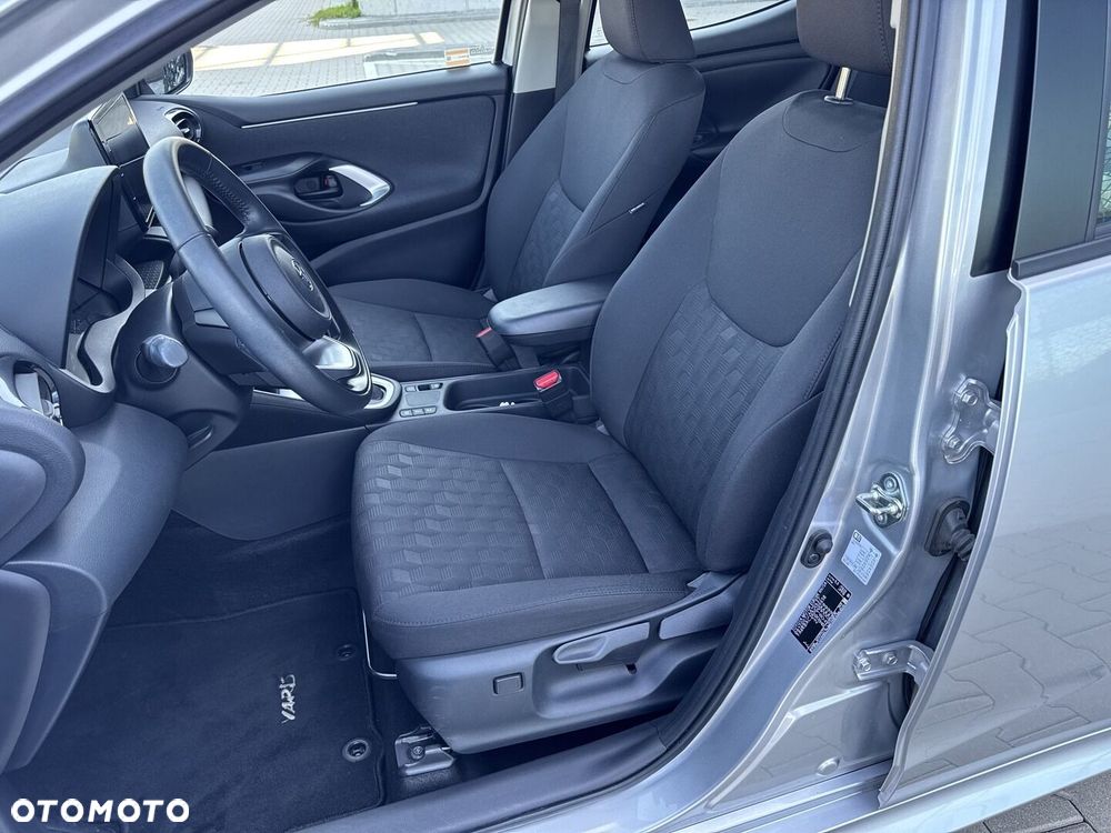 Toyota Yaris - 9