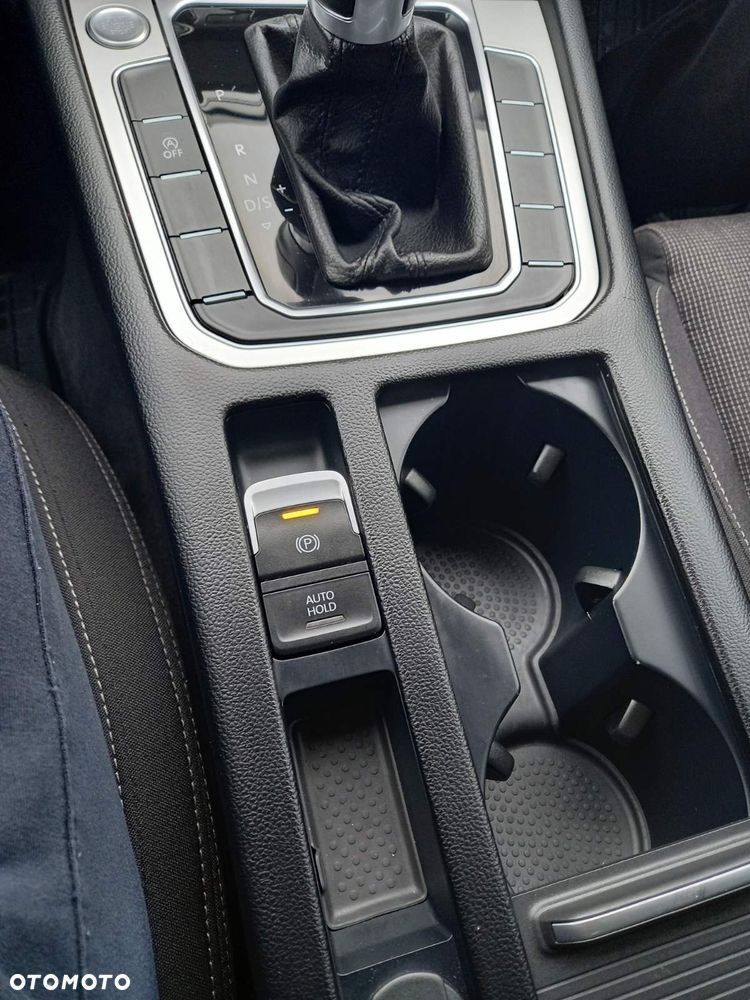 Volkswagen Passat 2.0 TDI BMT Comfortline DSG7 - 11
