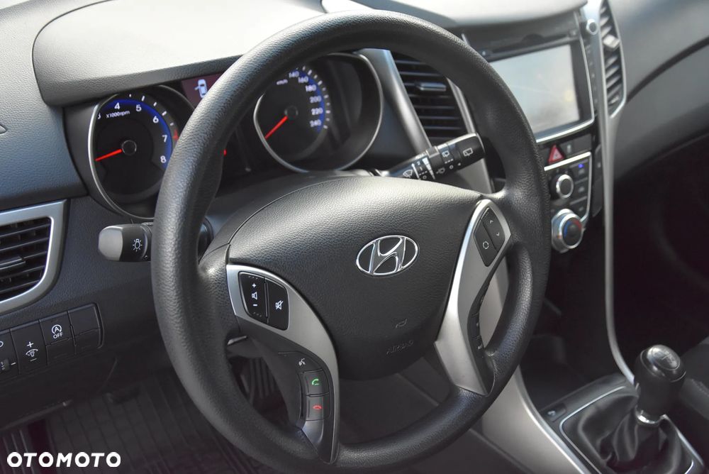 Hyundai i30 blue 1.4 Classic Navigation - 27