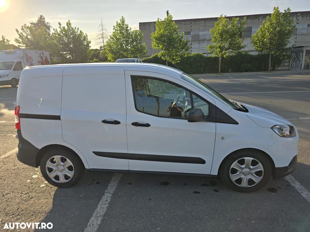 Ford Transit Courier 1.5 TDCi 33000 km - 4