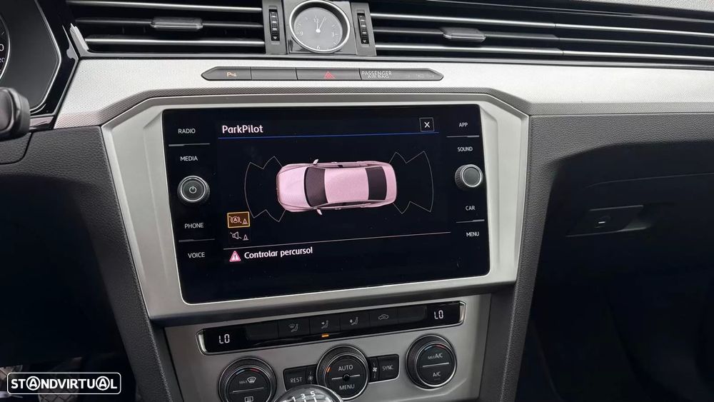 VW Passat 2.0 TDI Confortline - 15