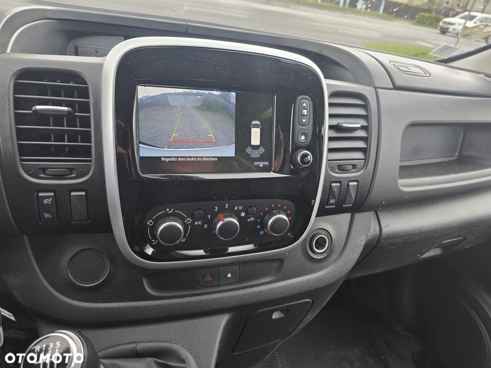 Renault Trafic - 12