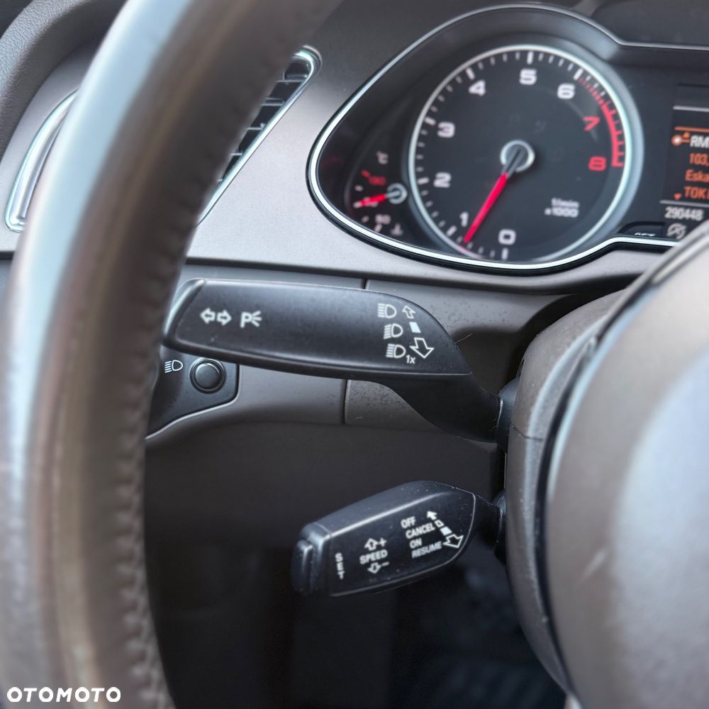 Audi A4 Avant 2.0 TFSI Flexible Fuel Quattro - 24