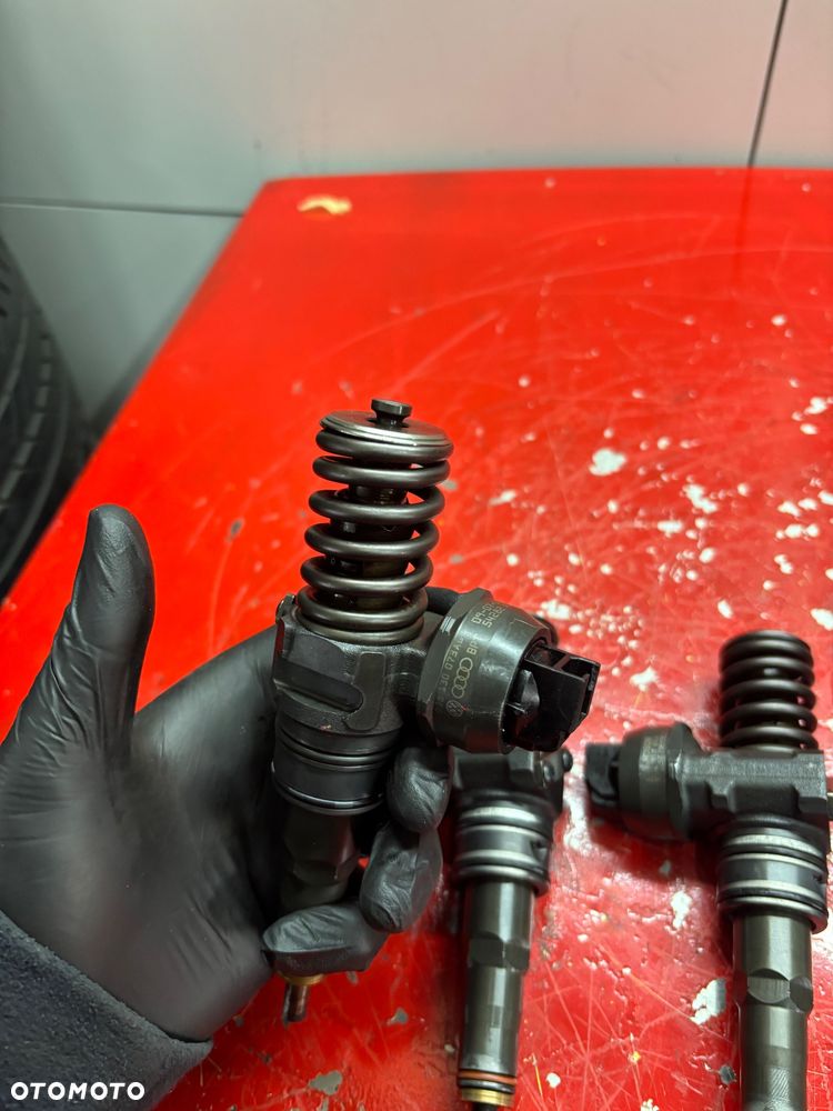 VW AUDI 1.9 TDI WTRYSK WTRYSKIWACZ 0414720215 - 4