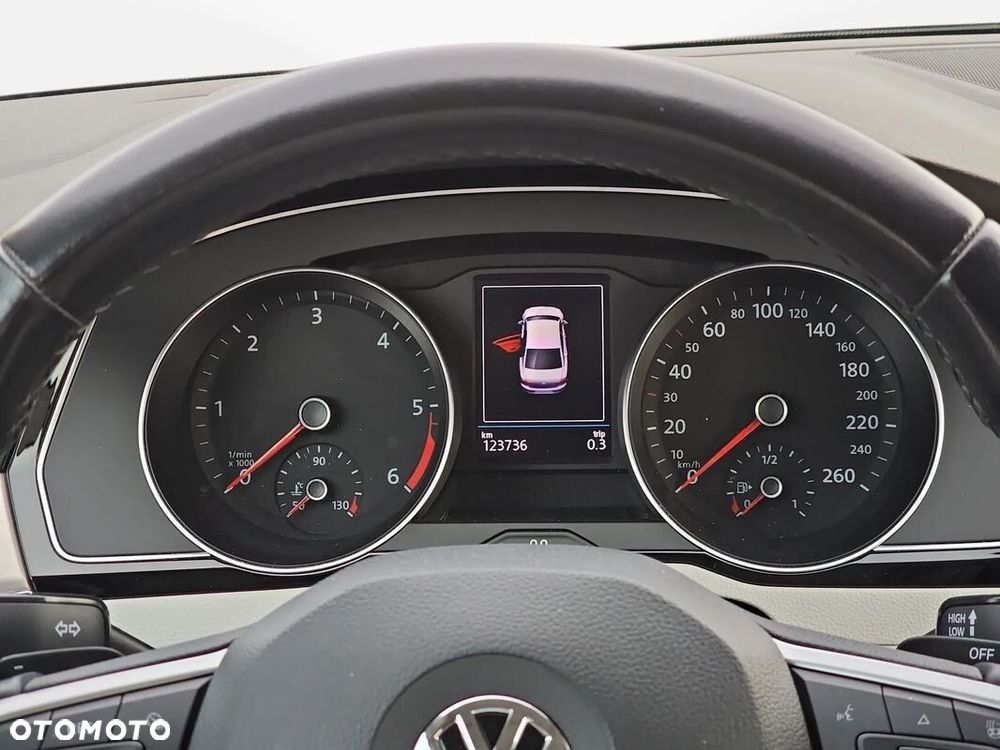 Volkswagen Passat 2.0 TDI Bi-Turbo BMT 4Mot Highline DSG - 20