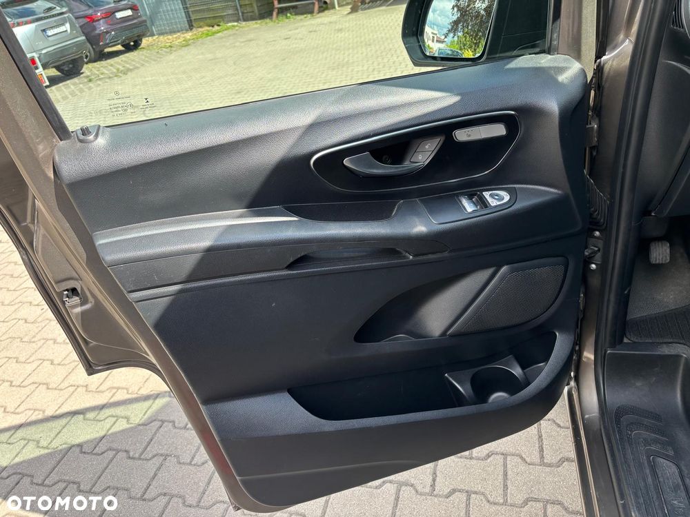 Mercedes-Benz VITO 447 - 26